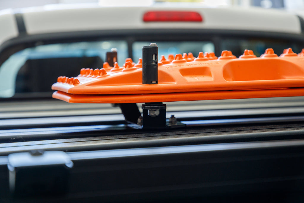 Overland Kitted Raised Boomerang MAXTRAX® Mount 2" Rise