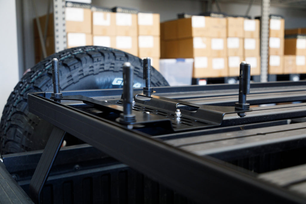 Overland Kitted Universal Mounting Plate for MAXTRAX® Mini