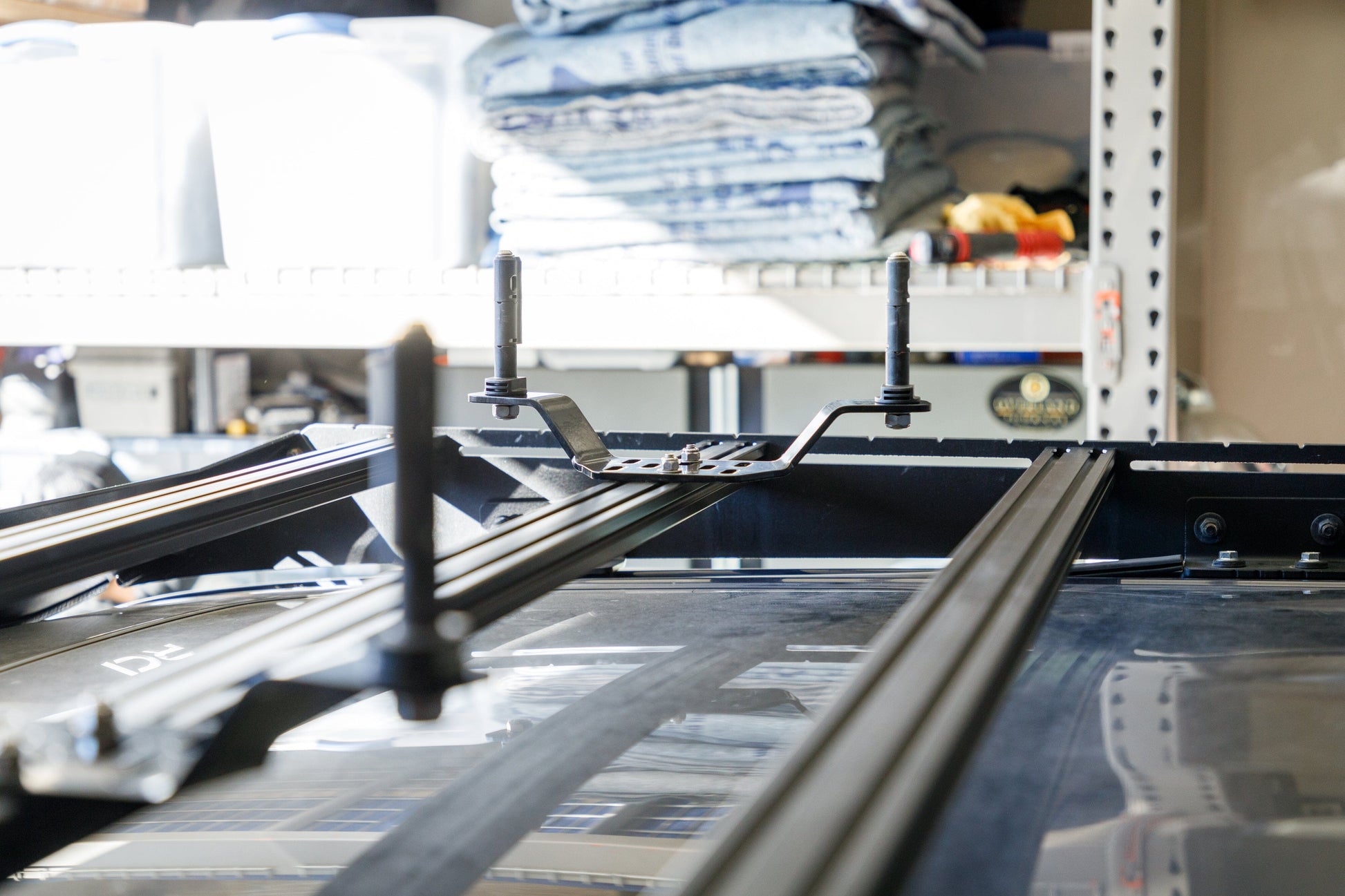 Overland Kitted Raised Boomerang MAXTRAX® Mount 2" Rise